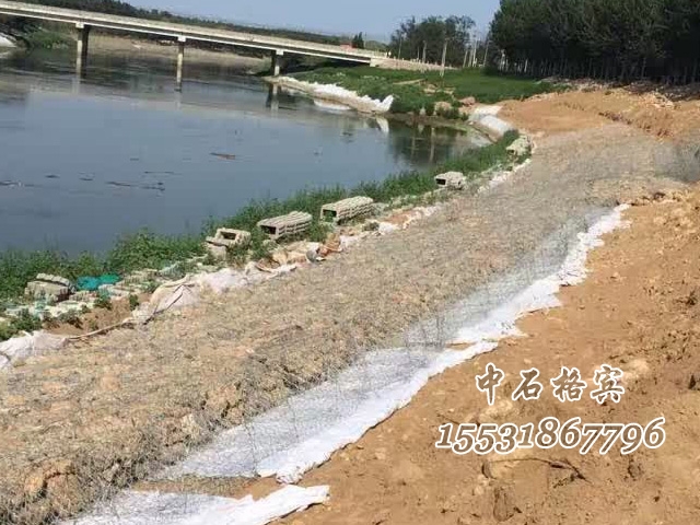 固濱石籠護(hù)坡 固濱石籠護(hù)坡