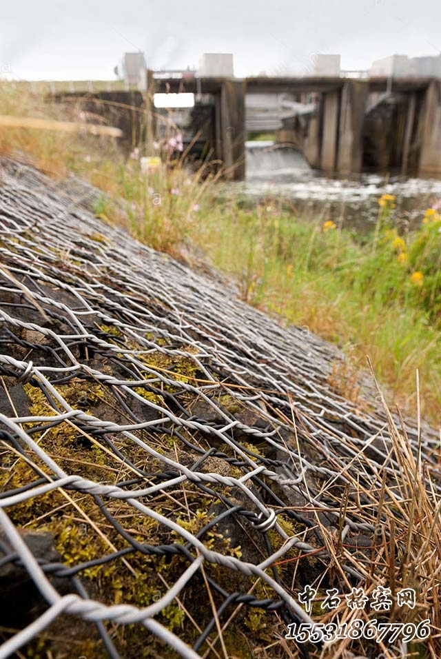 護坡雷諾護墊.jpg 護坡雷諾護墊.jpg