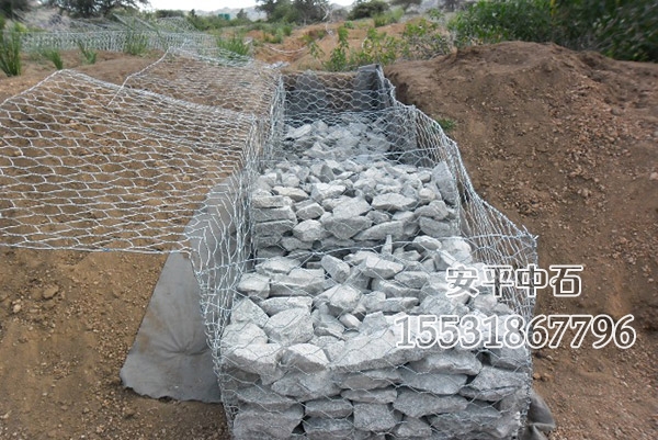 格賓網(wǎng)填石施工 格賓網(wǎng)填石施工